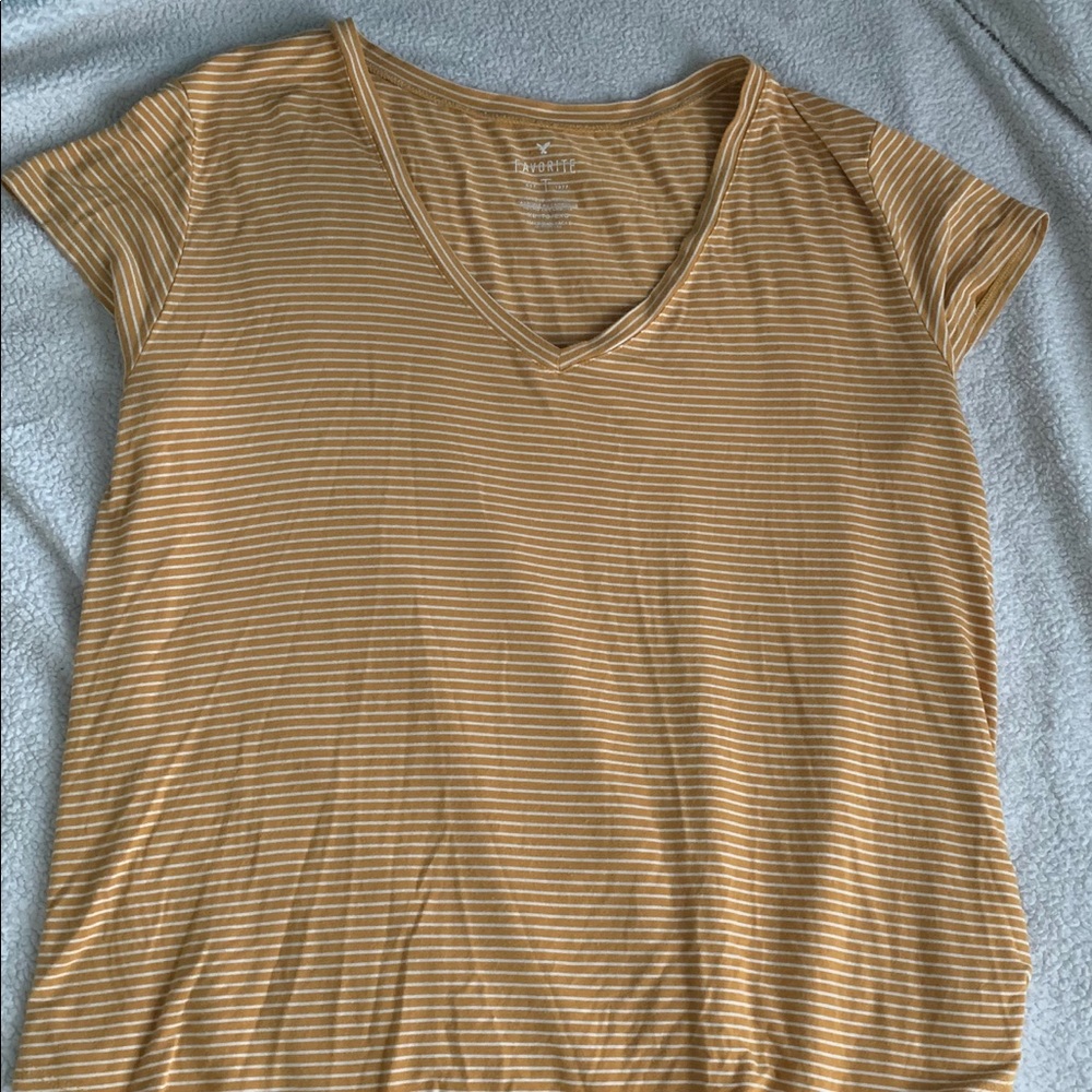 PRICE DROP!! American eagle yellow tee